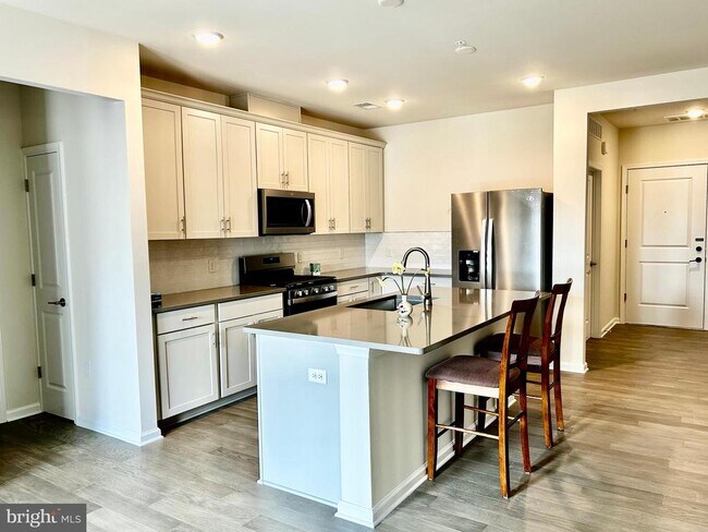 Building Photo - 1 Culvert Dr