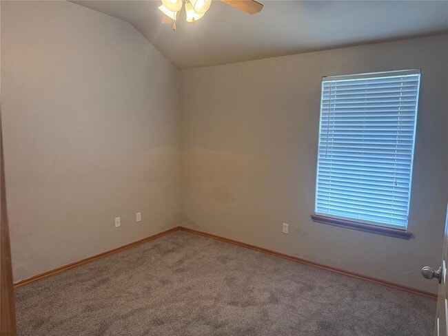 Building Photo - 1714 Riviera Ln