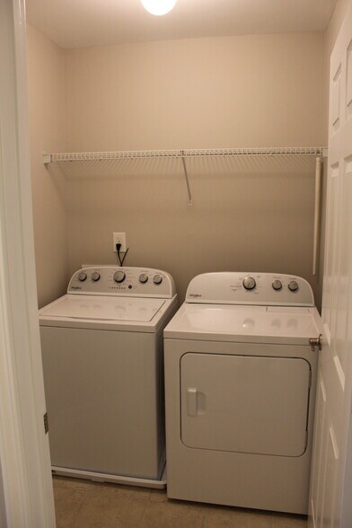 Building Photo - 749 Swan Neck Ln