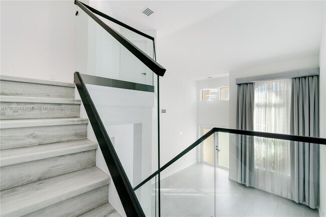 Building Photo - 11583 NW 69th Terrace