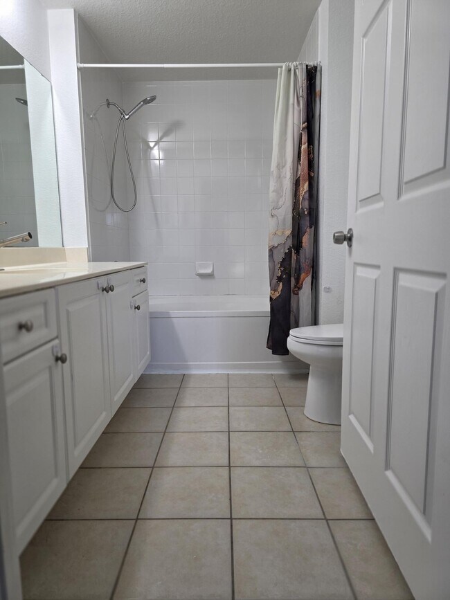 Building Photo - 2805 Veronia Dr