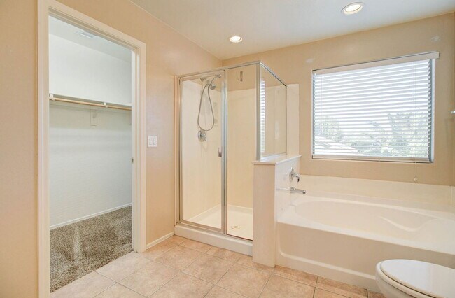 Building Photo - 17762 W Hearn Rd