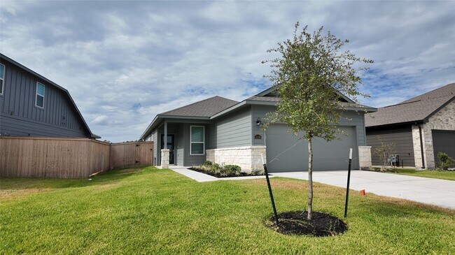 Building Photo - 14190 Granger Pointe Ln