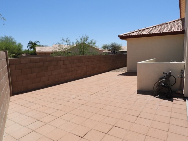 Building Photo - THIS HOME IS FOR LEASE UNTIL 8/31/2026 SHORT TERM.