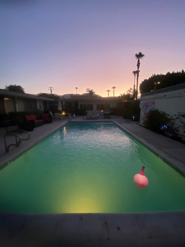 Building Photo - 73955 Shadow Mountain Dr