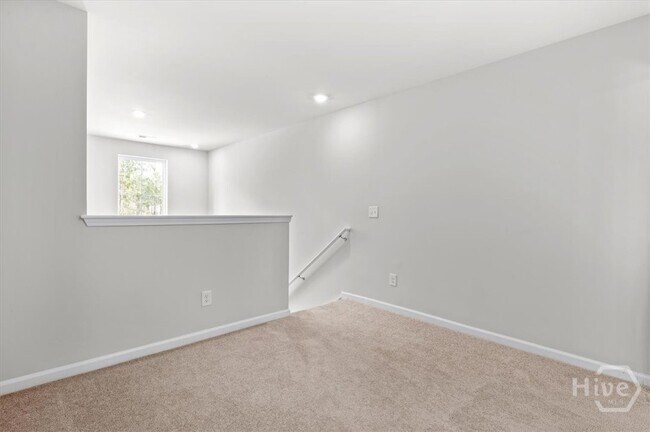 Building Photo - 142 Bottlebrush Dr