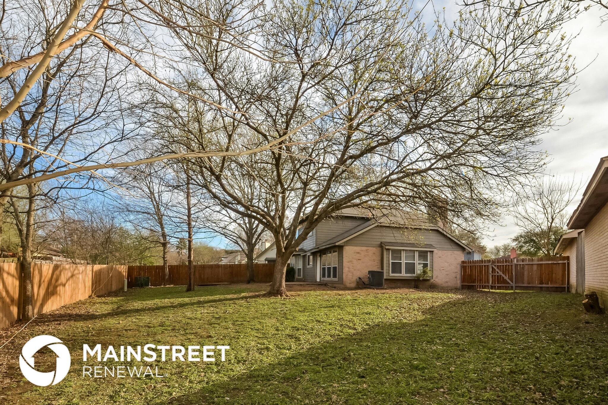 Building Photo - 14919 Tropical Wind Dr