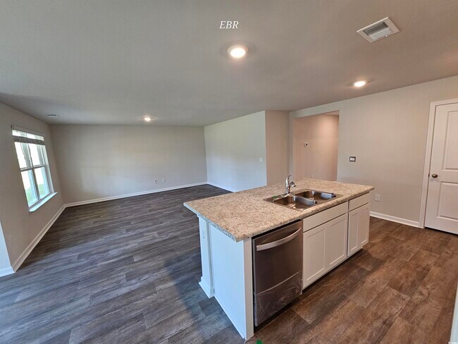 Building Photo - 370 Jeff Waters Cir
