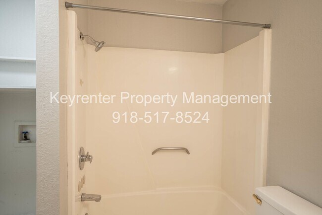 Building Photo - 1448 S 108th E Pl