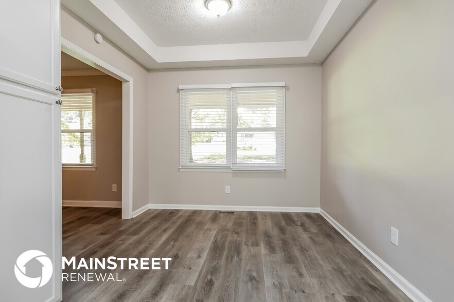 Building Photo - 15 Cedar Creek Dr