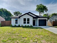 Building Photo - 2754 Scotland Dr