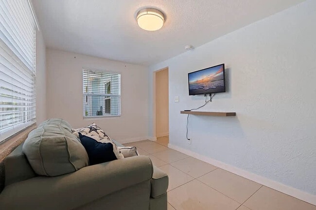 Building Photo - 4801 14th Ave S