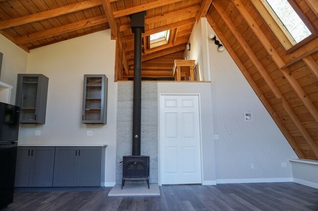 Building Photo - A Frame Country Cabin Style