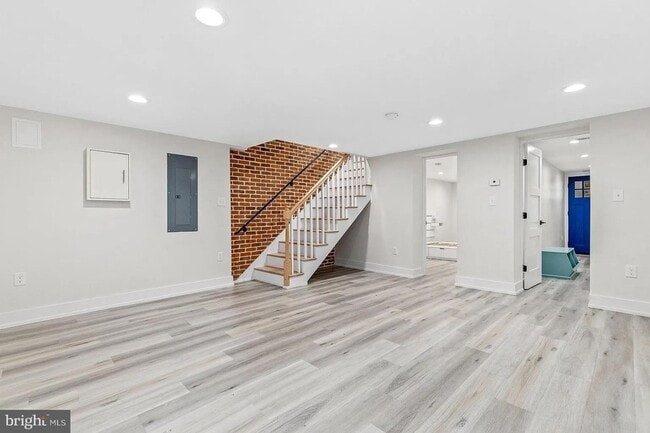 Building Photo - 3525 16th St NW