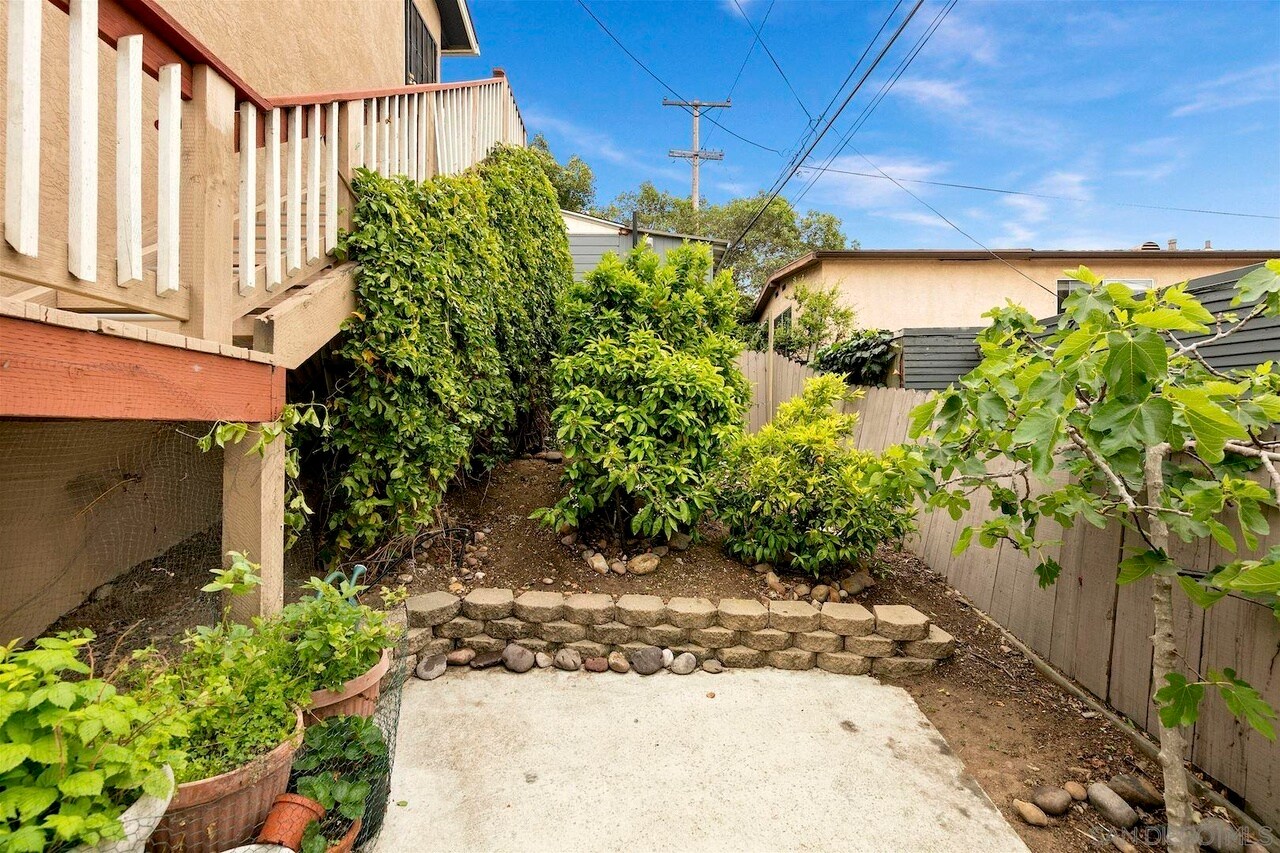 Building Photo - 3720 Louisiana St