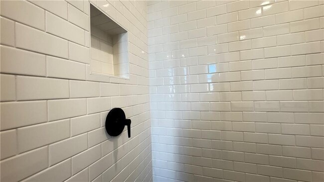 Building Photo - 2678 Evers Dr NE