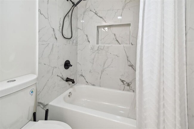 Building Photo - 1411 Coppertree Dr