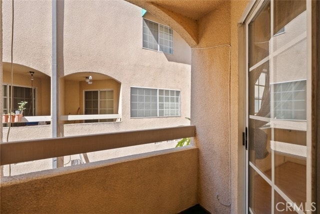 Building Photo - 333 W Alameda Ave