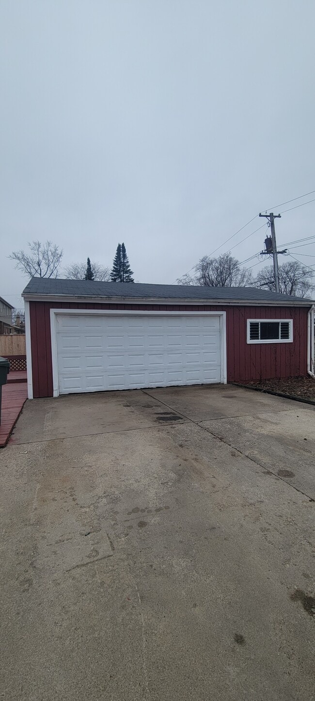 Building Photo - 22404 Lawndale Ave