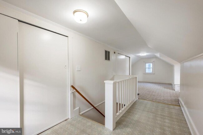 Building Photo - 3204 Kimberly Rd