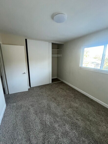 Building Photo - 1115 Sir Francis Drake Blvd