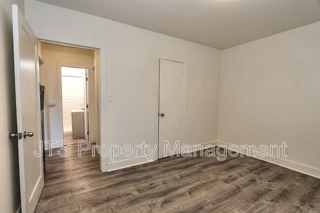 Building Photo - 4702 65th St