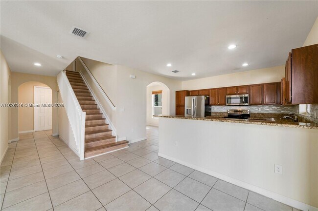 Building Photo - 16946 SW 90th Terrace
