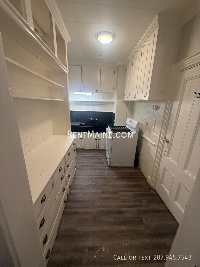 Building Photo - 21 Webster Ave