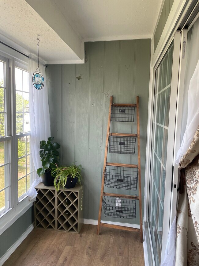 Sunroom - 108 Prosperity Ave SE