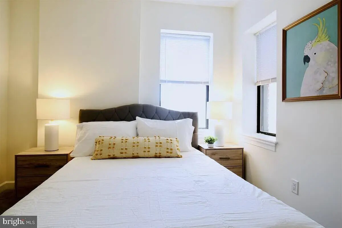 Building Photo - 1426 21st St NW