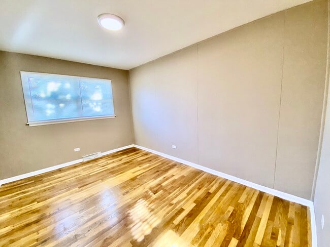 Building Photo - 6620 163rd Pl