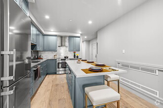 Building Photo - 1120 Shotwell-D