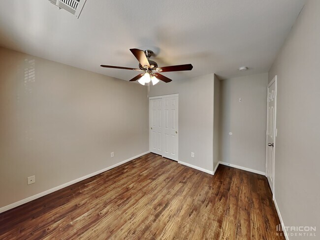 Building Photo - 8974 Spring Peeper Ave