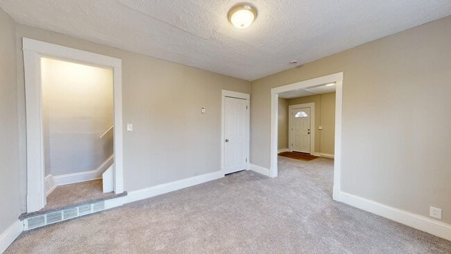 Building Photo - Stockyards Area - 2 Bedrooms - Single Fami...