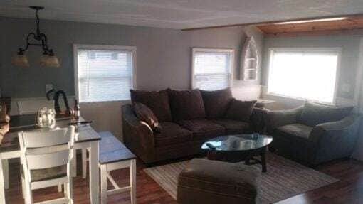 Building Photo - 6 46th St