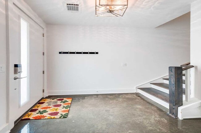 Building Photo - 808 Vibe Pl