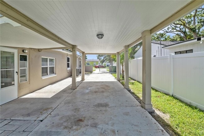 Building Photo - 9314 N Ashley St