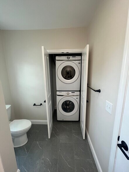 In unit laundry - 117 Rome Ave