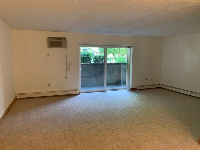 Building Photo - 2366 Commonwealth Ave