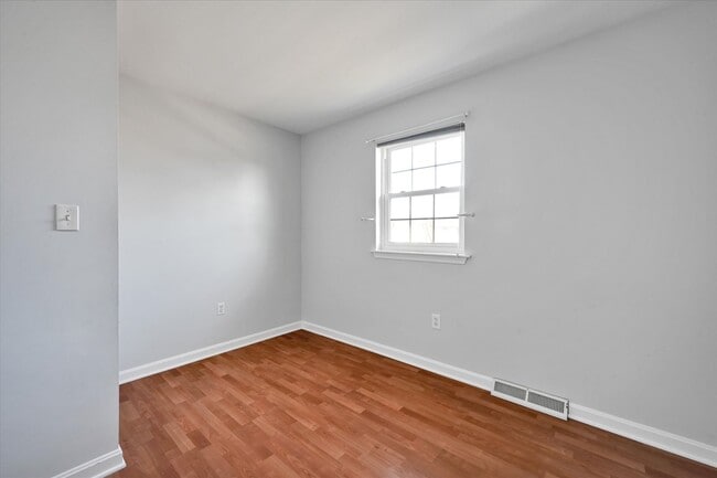 Building Photo - Well Maintained 3 Bedroom Townhome in East Lampeter Township