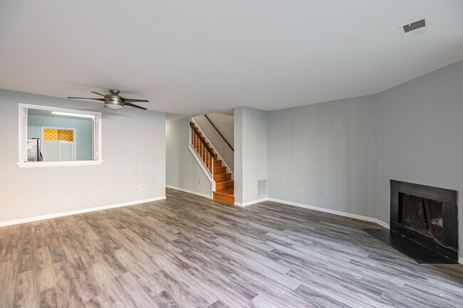 Building Photo - 2 BR/1.5 BA | 1,200 Sq. Ft. | One Block to Metro