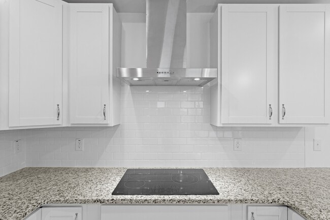 Building Photo - 1206 Coach Sta Aly