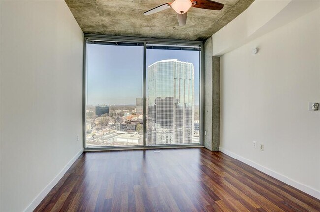 Building Photo - 3324 Peachtree Rd NE