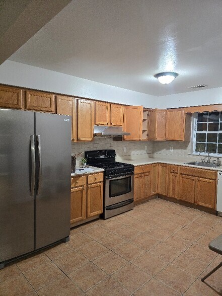 Building Photo - 140 Pennsylvania Ave