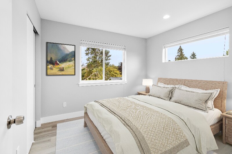 Building Photo - 5726 Sterling Ave