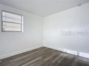 Building Photo - 1122 Lewis Dr