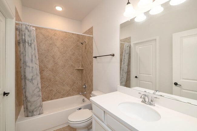 Building Photo - Beautiful 4 Bedroom, 3 Car Garage, Single Story Home in Celina!