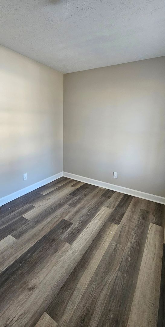 Building Photo - Get ½ Month Free—Apply & Get Approved! 3-B...