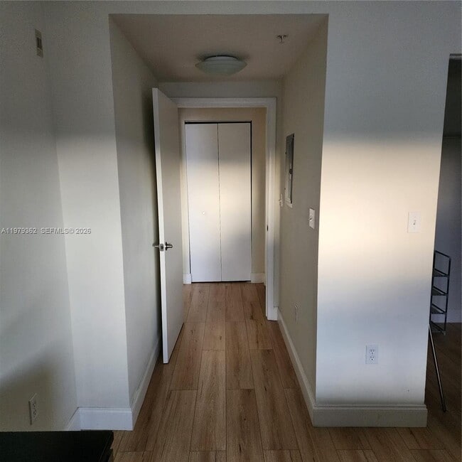 Building Photo - 2775 NE 187th St