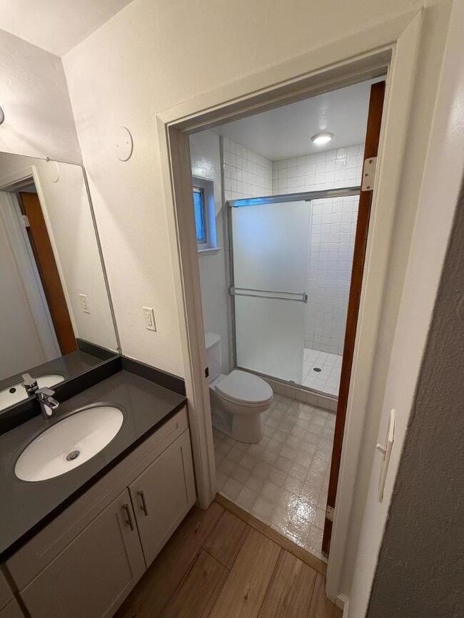 Building Photo - 154 44th Ave